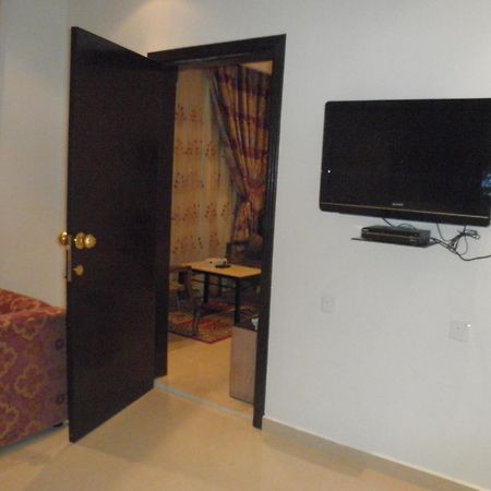 Marina Royal Hotel Suite Kuwait City Exterior foto