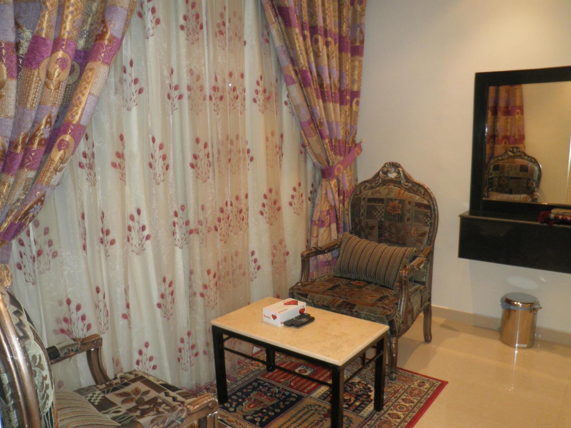 Marina Royal Hotel Suite Kuwait City Exterior foto