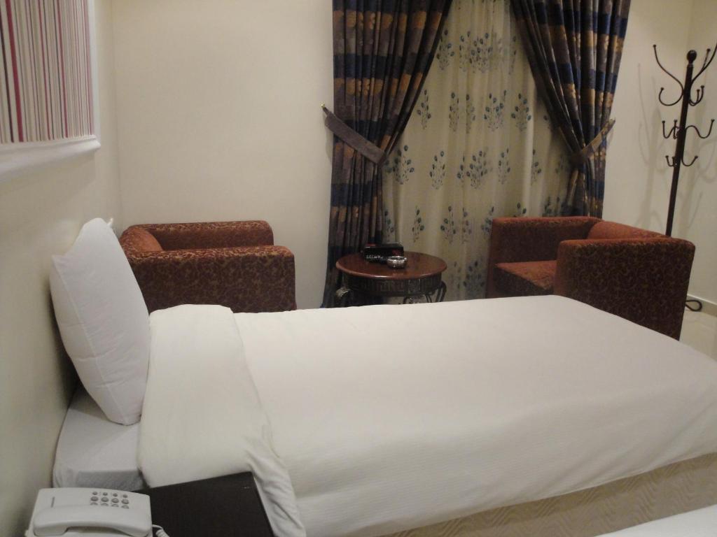 Marina Royal Hotel Suite Kuwait City Exterior foto